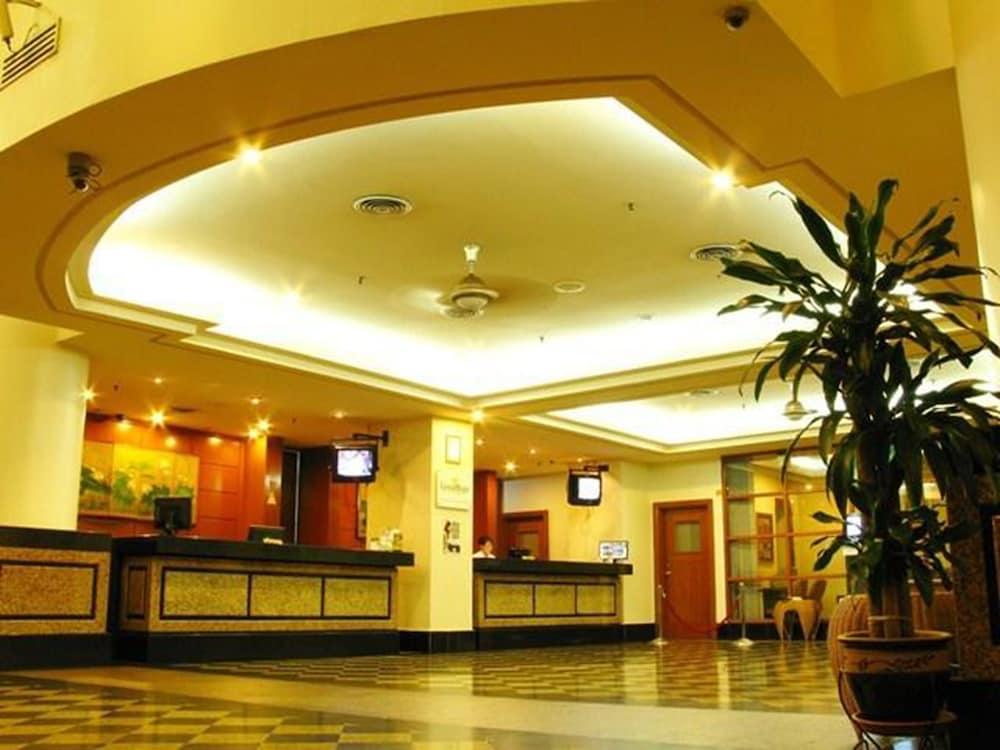 Good Hope Hotel Скудай Екстериор снимка